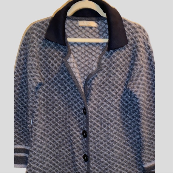 A. IDA WOOL GEOMETRIC LIGHTWEIGHT ITALIAN LONG CARDIGAN- WOMENS - S/L - EUC - Picture 2 of 15